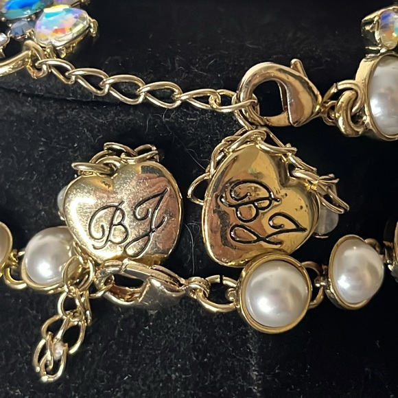 Betsey Johnson Retired Crabby Couture Mermaid Seashell Necklace and Bracelet Set - Picture 10 of 11